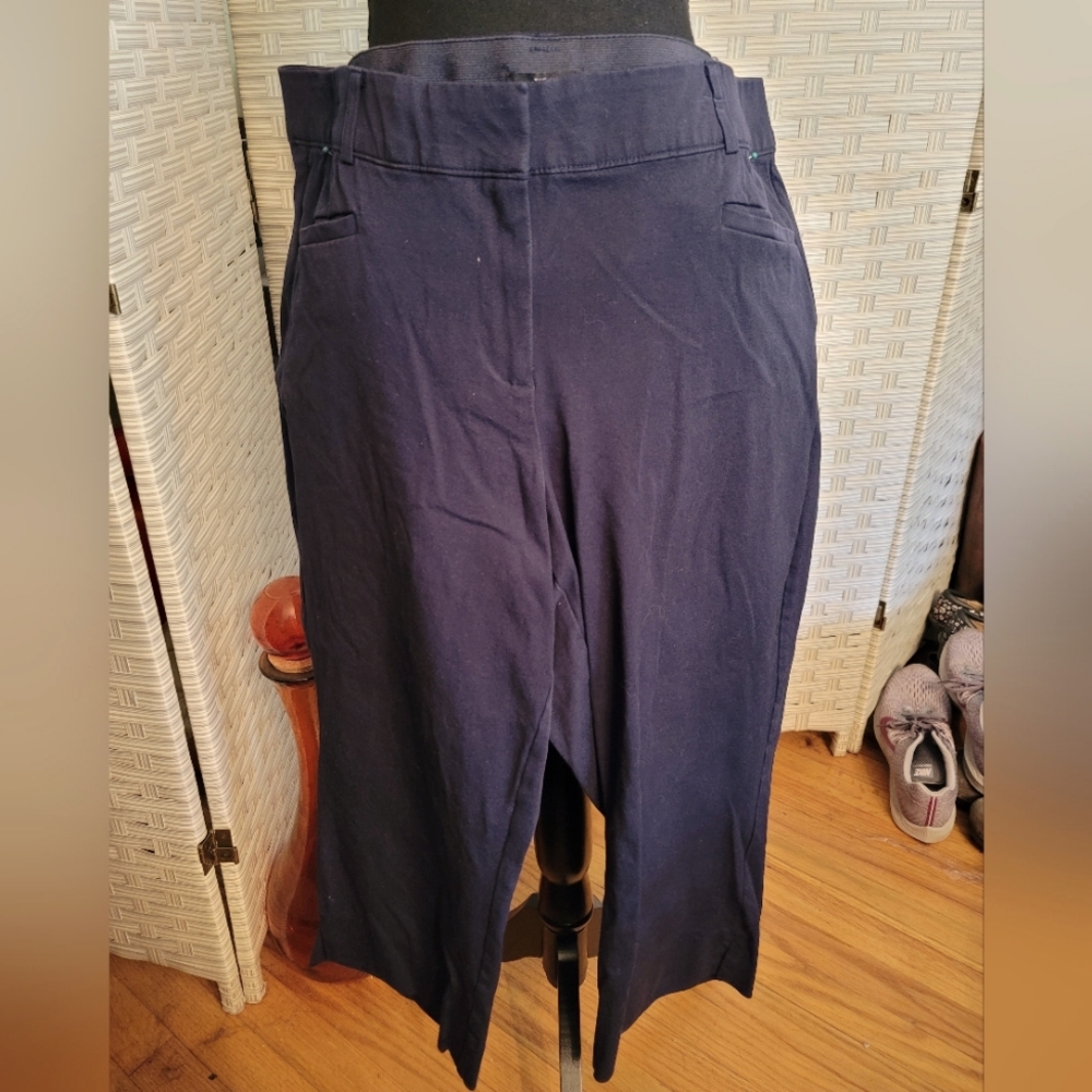 Lane Bryant black cropped trousers size 20w